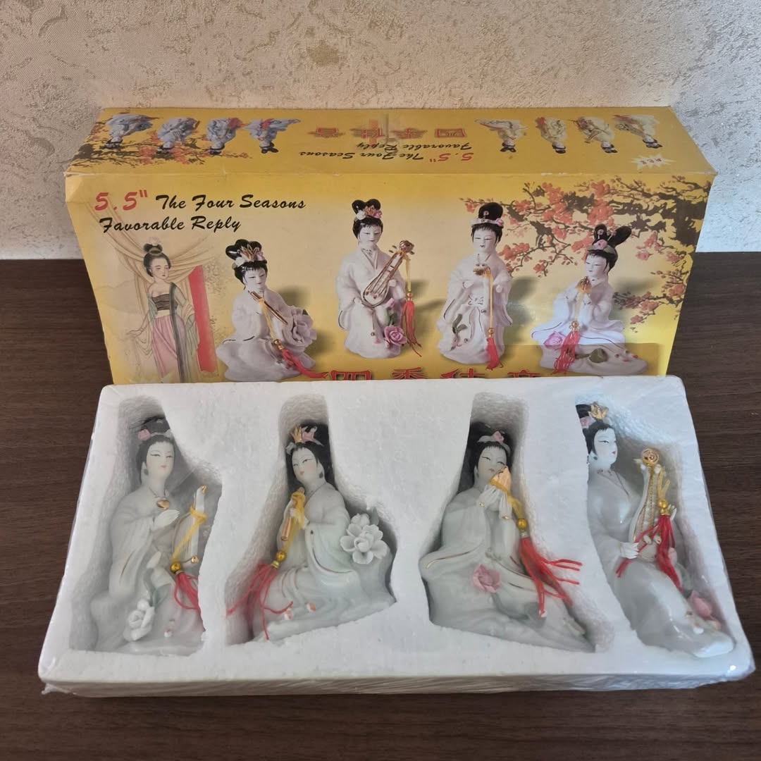 مجسمه طرح زنان ژاپنی