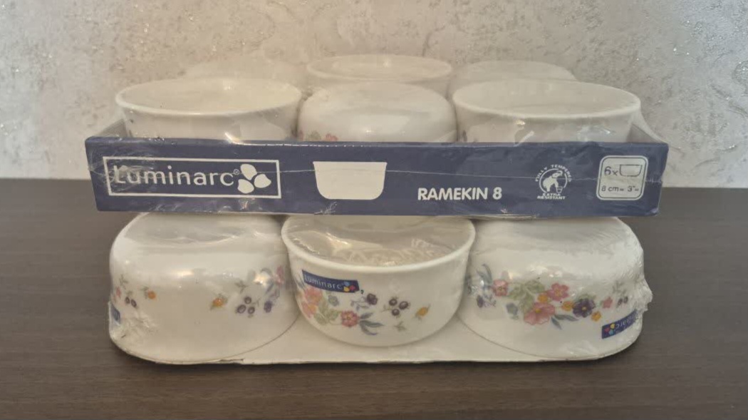 ترشی خوری ویکتوریا لومینارک اصل فرانسه وکیوم اصلی و حک لومینارک در بین گلها